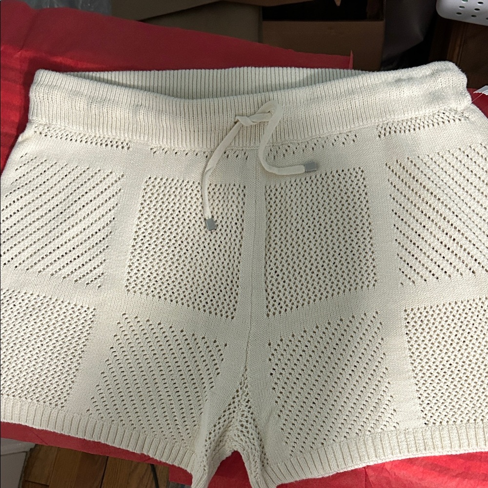 Gorgeous Cream Knit PJ Set - Picture 2 of 10